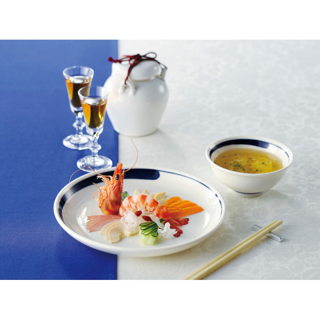 パスタ皿 23cm 白 ネイビー 盛り付け