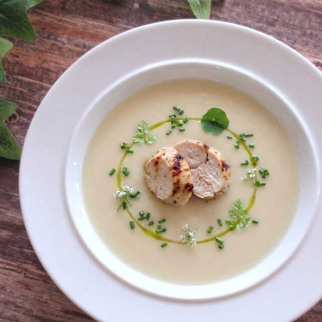 パスタ皿 くぼみ おしゃれ 23cm 400ml白い食器 洋食器 四季彩陶器 美濃焼 業務用 スープ皿 モンターニュ リムスープボウル 12700011