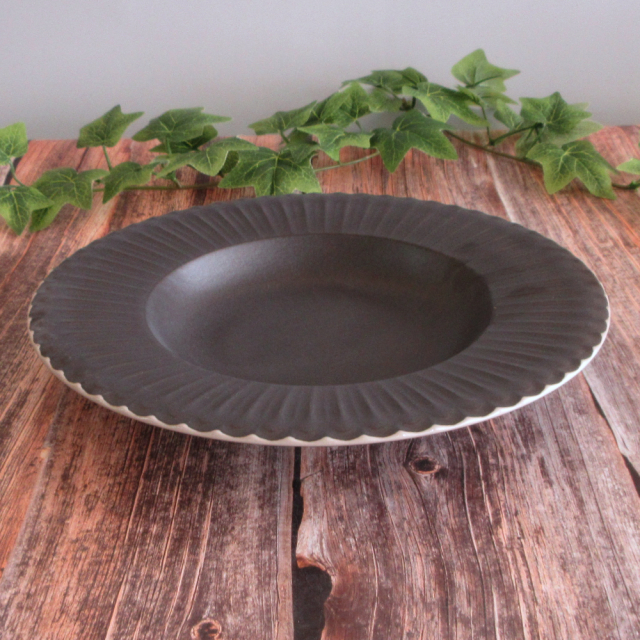 パスタ皿 カレー皿 26cm スープ皿 おしゃれ 黒 四季彩陶器 美濃焼 業務用 ストーリア クリスタルブラック 16731010