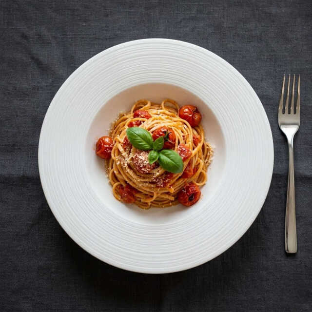 パスタ皿 おしゃれ くぼみ スープ皿 深め 26cm 白 四季彩陶器 業務用 美濃焼 イマージュ ディープスープボウル 19600023
