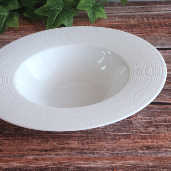 パスタ皿 おしゃれ くぼみ スープ皿 深め 24cm 白 四季彩陶器 業務用