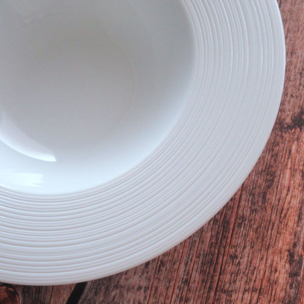 パスタ皿 おしゃれ くぼみ スープ皿 深め 26cm 白 四季彩陶器 業務用