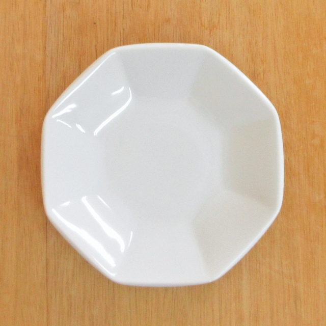 八角皿 チャーハン皿 シューマイ皿 19cm おしゃれ 中華皿 陶器 シンプル 白 四季彩陶器 美濃焼 業務用 白翔 50100070