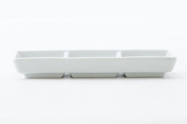 私の部屋　ヴィンテージ　ホワイト 皿 3枚セット 陶器 仕切り皿 17cm 3つ仕切り 皿 スタッキング 薬味皿 おしゃれ 中華皿