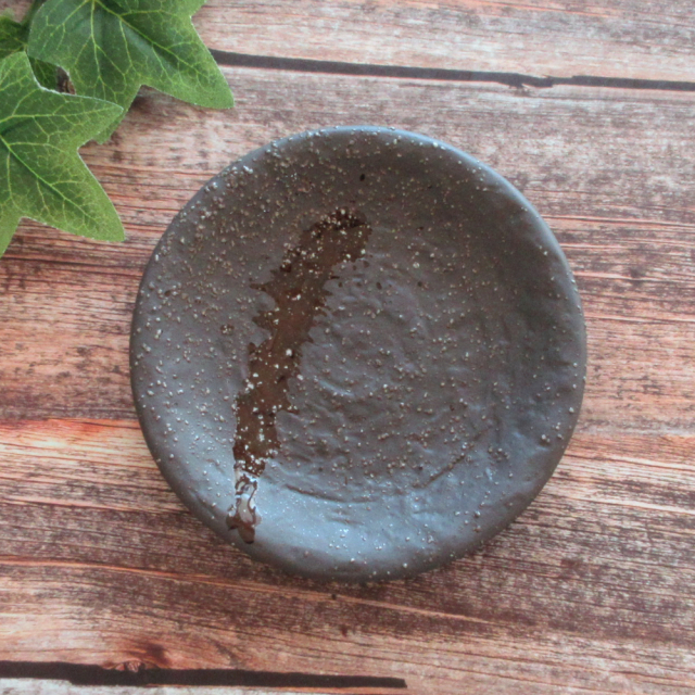 和食器 取り皿 おしゃれ 14cm 黒 丸皿 四季彩陶器 美濃焼 業務用 彗星 石目14cm皿 51533014