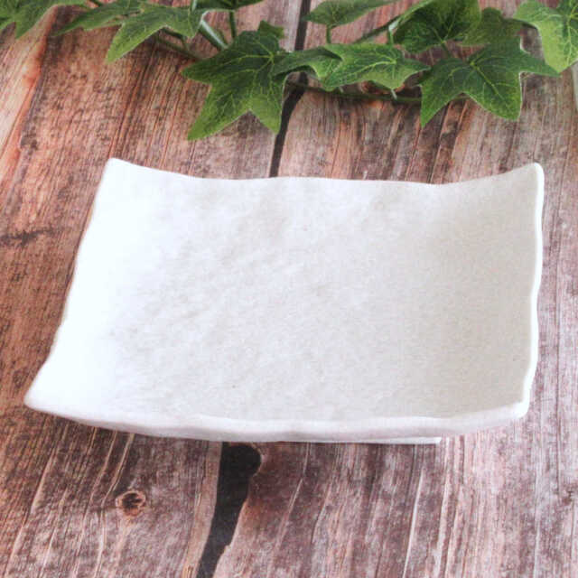 和食器 取り皿 おしゃれ 17cm 白 四角皿 四季彩陶器 美濃焼 業務用 ゆず白陽 石目6.0正角皿 51629063