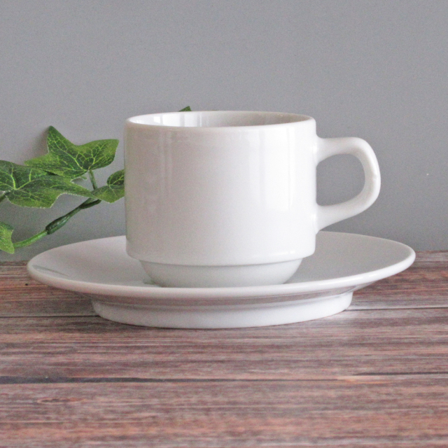 ホテル スタック カップソーサー 横