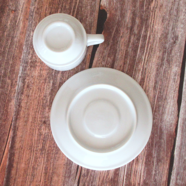 ホテル スタック カップソーサー 裏