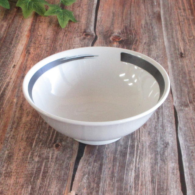 ラーメン丼 どんぶり 20cm 1070ml うどん お蕎麦 丼ぶり おしゃれ 四季彩陶器 美濃焼 業務用 黒刷毛目ライン 11-204-15