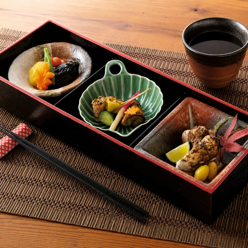 松花堂弁当箱 懐石料理 和食器 陶器 豆皿 小鉢 セット 薬味皿 豆皿定食 四季彩陶器 美濃焼 業務用 月セット 三つ仕切り 54600036