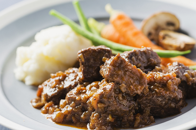 【通販】淡路ビーフ｜国産黒毛和牛の最上級ブランド「淡路ビーフ」 角切り肉 煮込み用 （5００ｇ）