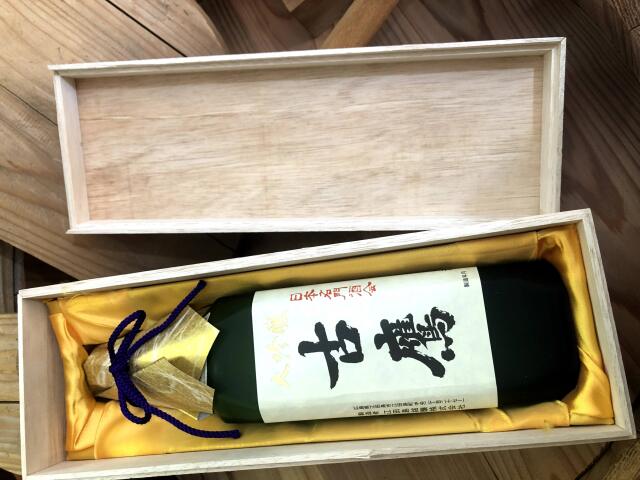 【広島】古鷹熟成大吟醸720ml 木箱入(江田島銘醸)【送料込】 【広島】古鷹熟成大吟醸720ml 木箱入(江田島銘醸)【送料込】