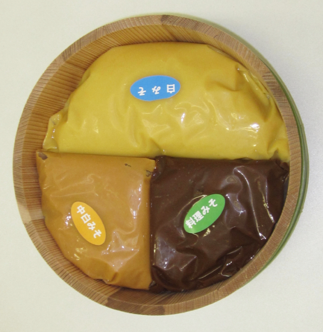 香川県 イヅツみそ 高級サヌキ味噌3種詰合せ 産地直送 同梱不可 島と暮らす 瀬戸内いいもの通販サイト