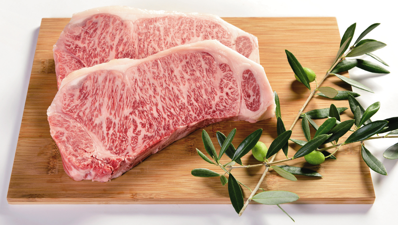 【香川県】オリーブ牛　ロースステーキ(180g×２枚）【産地直送・同梱不可】