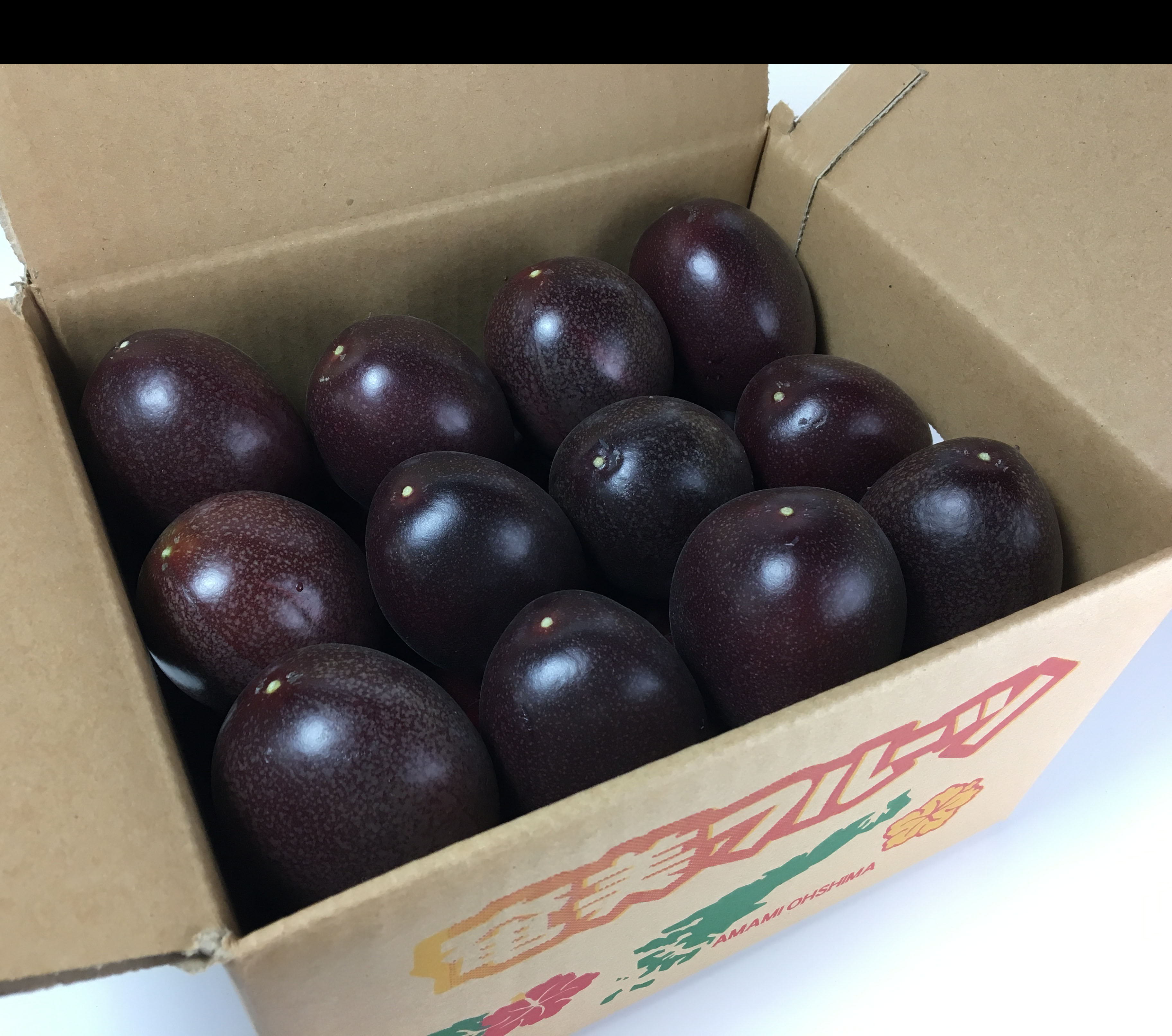 パッションフルーツ☆優品２ｋｇ（２６個前後）