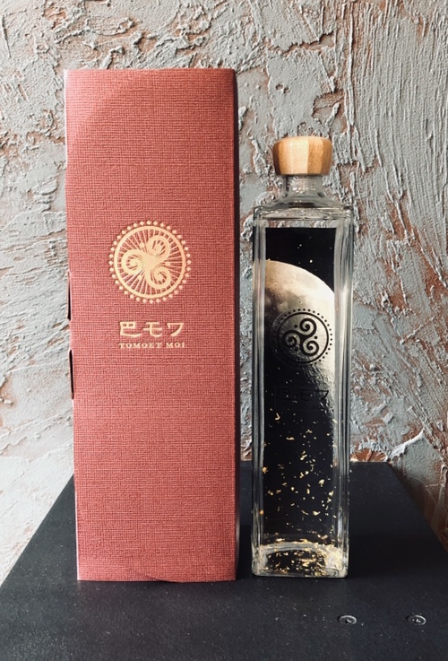 巴モア　40度　720ml瓶(箱入り)