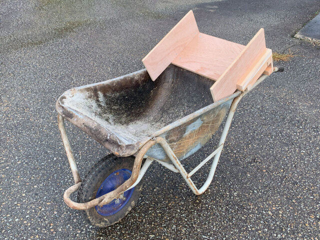 一輪車用合材ガード