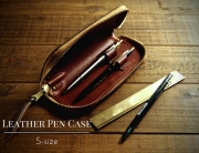 上質な革!!シンプルデザインの丈夫なレザーペンケースS