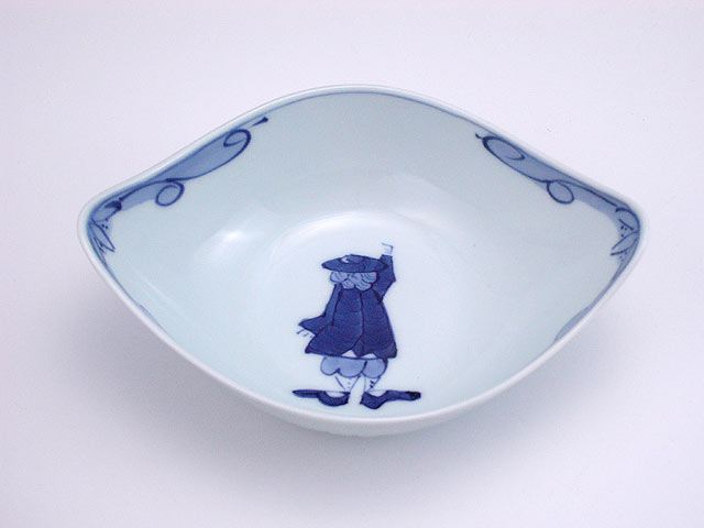パイプ異人舟型小鉢 しん窯 青花