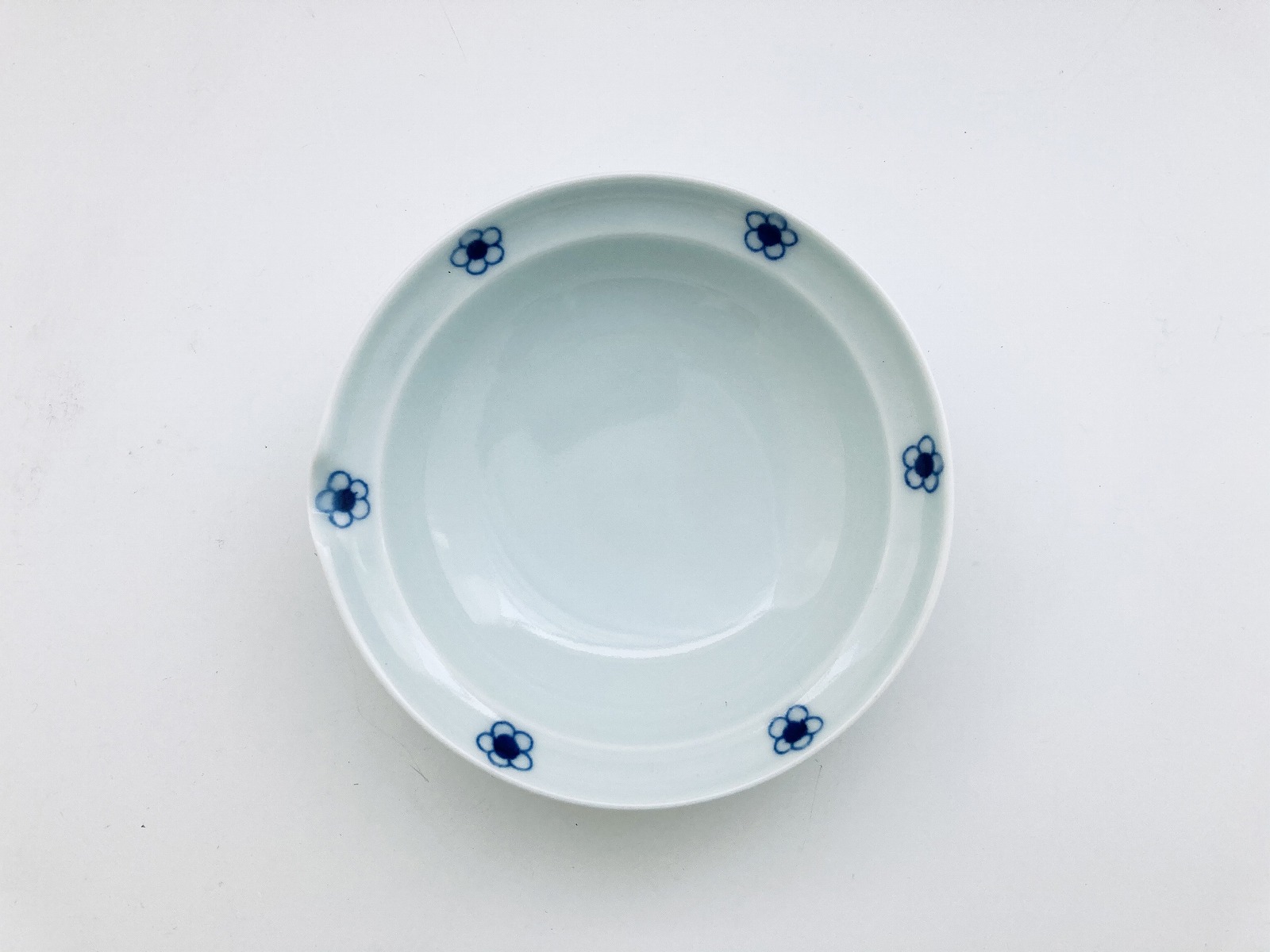 青梅紋片口取鉢&nbsp;&nbsp;青花匠限定商品