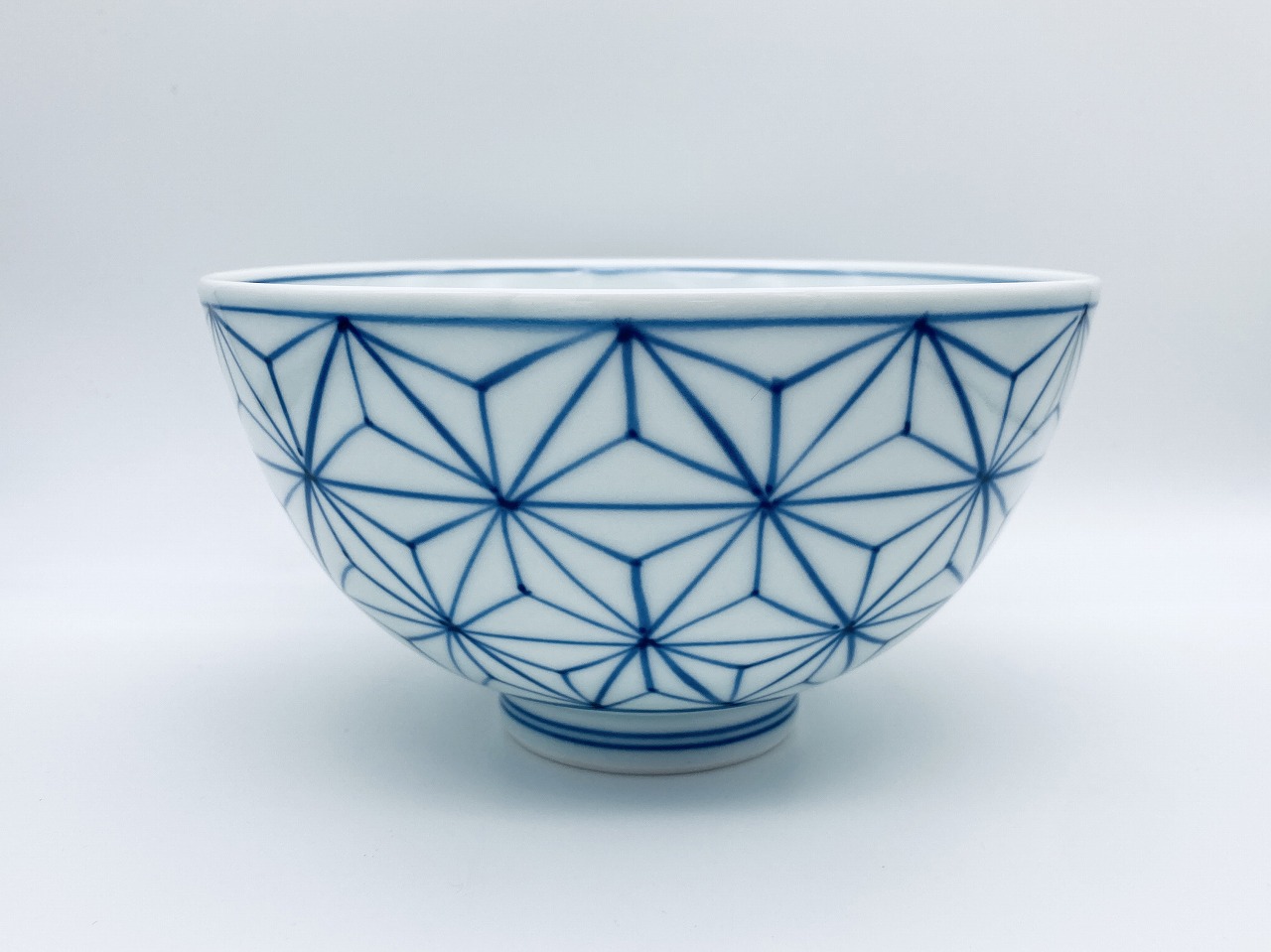 mo麻の葉５寸深丼 しん窯 青花