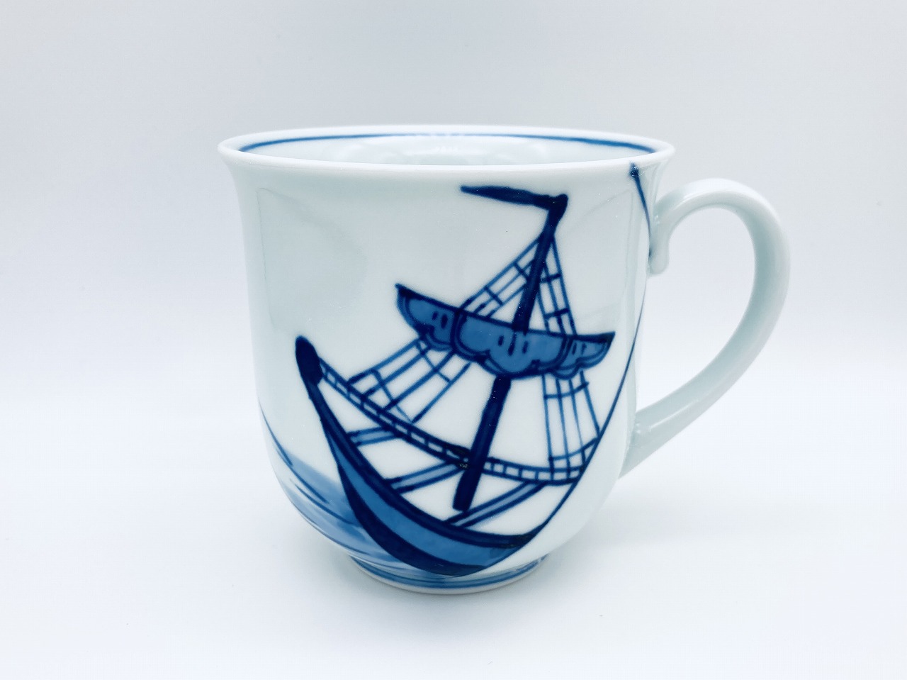クラシックシリーズ 出船帆船反マグカップ しん窯青花