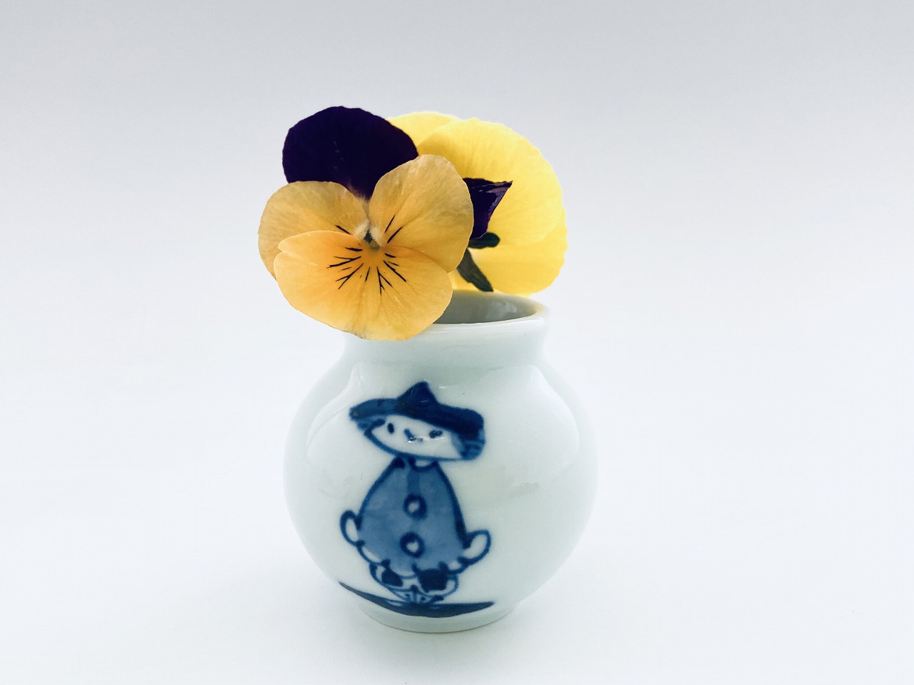 濃マント異人豆一輪挿し しん窯青花