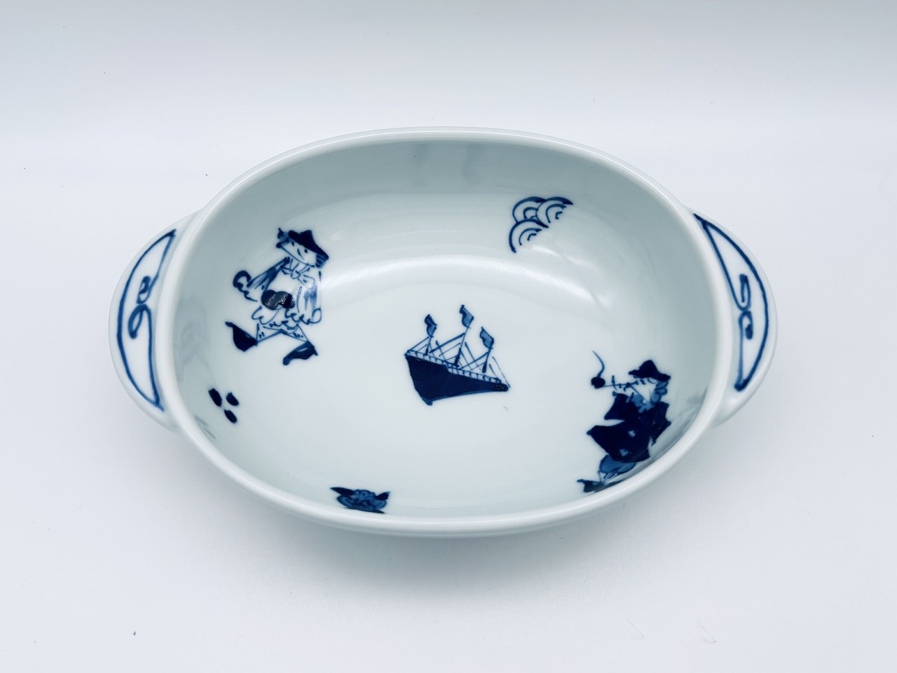 mo異人づくし小判耳付グラタン碗 しん窯青花