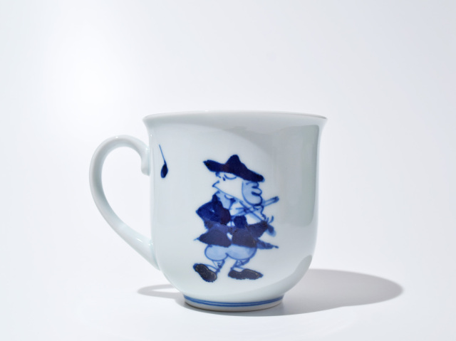 南蛮人音反マグカップ ピアノ しん窯青花 