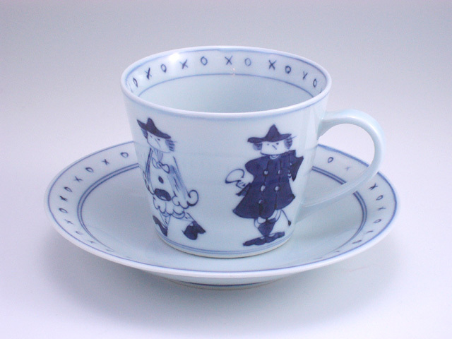 有田焼 青花 五人異人そば型コーヒー碗皿