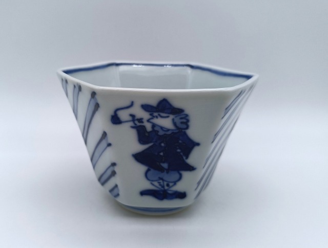 三人異人パイプ異人　六角小付　しん窯青花　限定商品