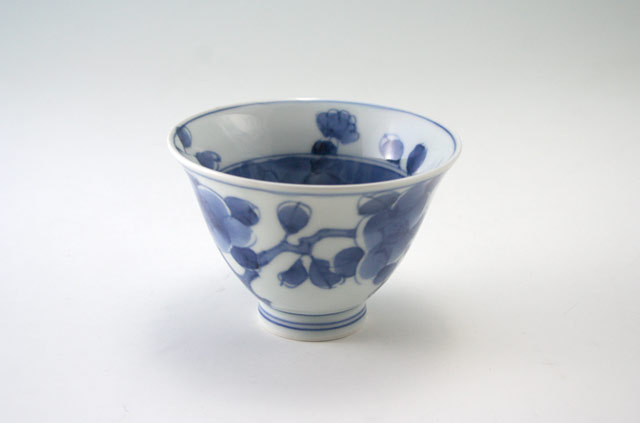 有田焼 青花 椿文百合型煎茶