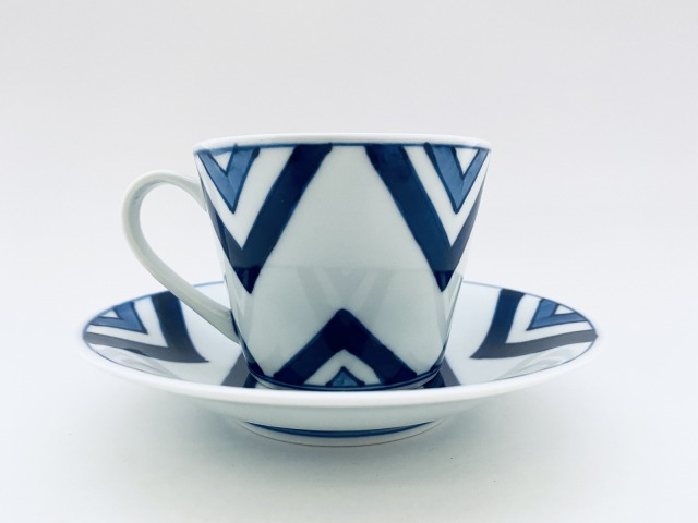 pupupu.しん窯(青花)★「五人異人」ソバ型コーヒー碗皿ペア 楽天市場】【有田焼】【青花】【しん窯】五人異人そば型コーヒー 碗皿