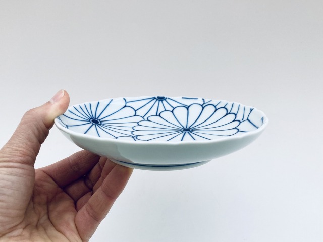 中国古玩青花染付菊花皿 中国古玩青花染付菊花皿 中国古玩青花染付菊花皿