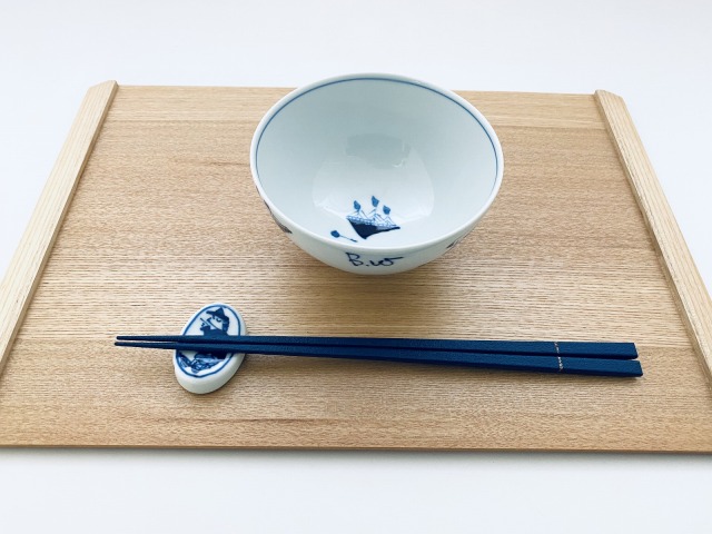 異人づくし３.８寸丸飯碗　しん窯青花