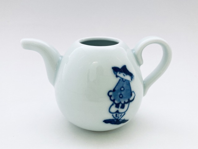 濃マント異人雫型フラワーピッチャー しん窯青花 限定商品