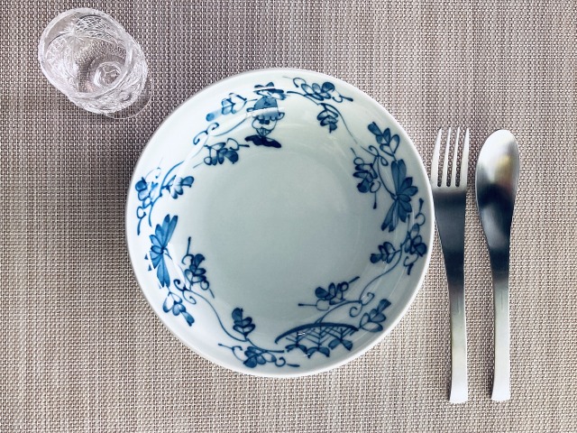 唐草異人玉渕スープ皿しん窯青花限定商品