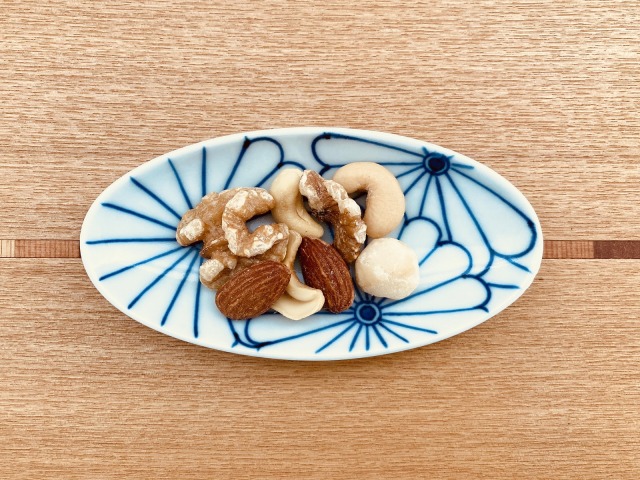 菊花ミニレモン皿 しん窯青花匠