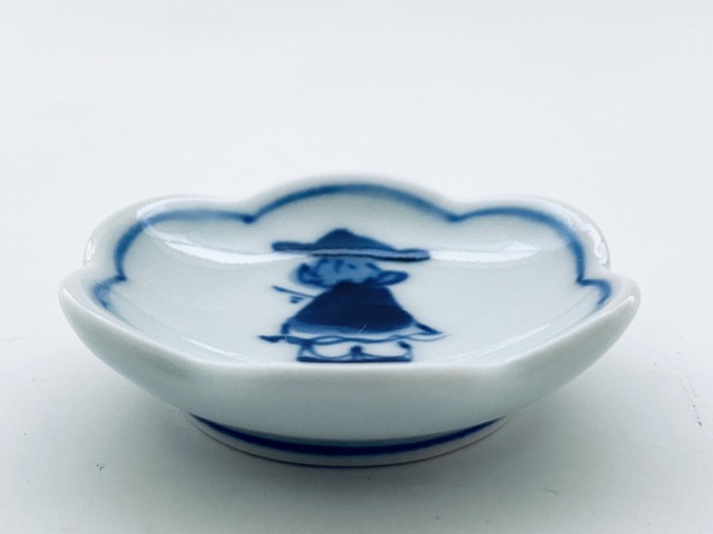 後姿梅型箸置 しん窯 青花