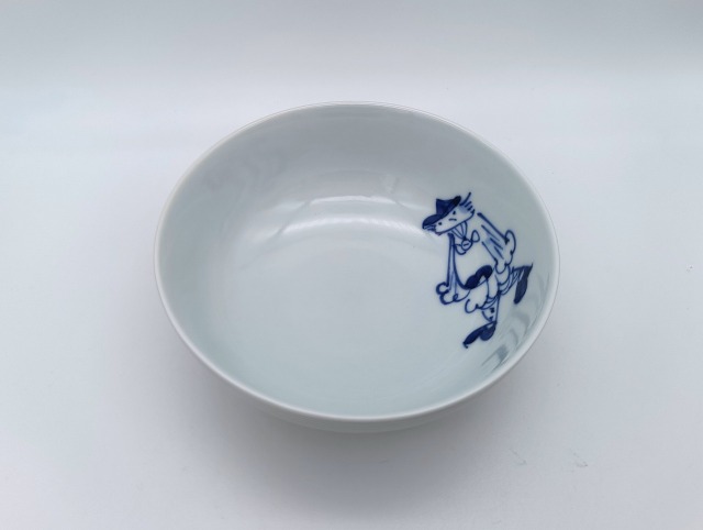 マント異人（線彫）４寸ボール　しん窯青花　限定商品