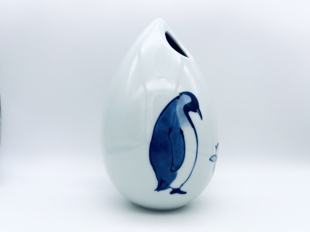 moペンギン雫型花瓶  しん窯 青花