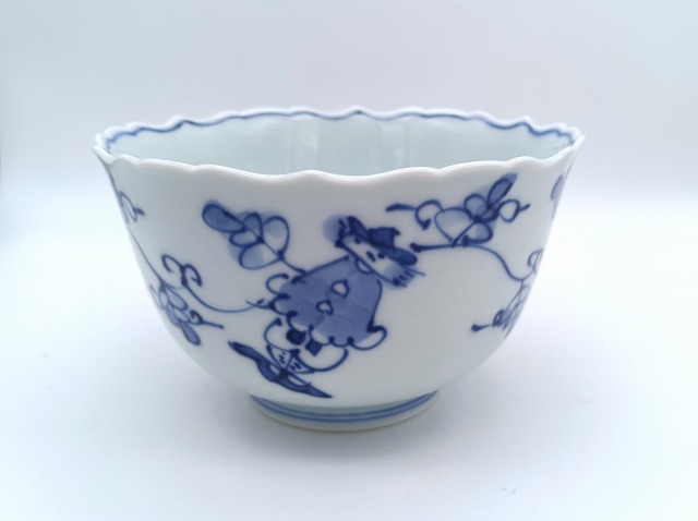 唐草異人　桔梗渕深丼 しん窯青花　限定商品