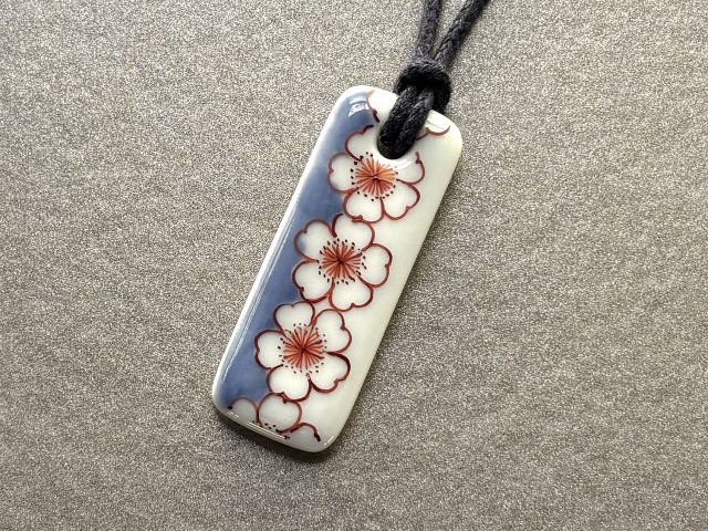 染錦薄青桜ペンダント