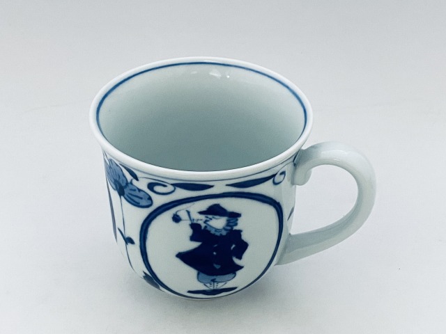 丸紋異人反マグカップ しん窯 青花