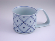 七宝地紋倒れにくいマグカップ（大） しん窯 青花