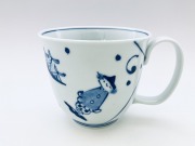 濃マント異人フリーマグカップ（大）しん窯青花