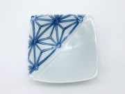 絣麻の葉正角小皿 しん窯青花匠
