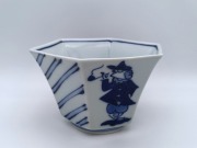三人異人 六角小鉢　しん窯青花　限定商品