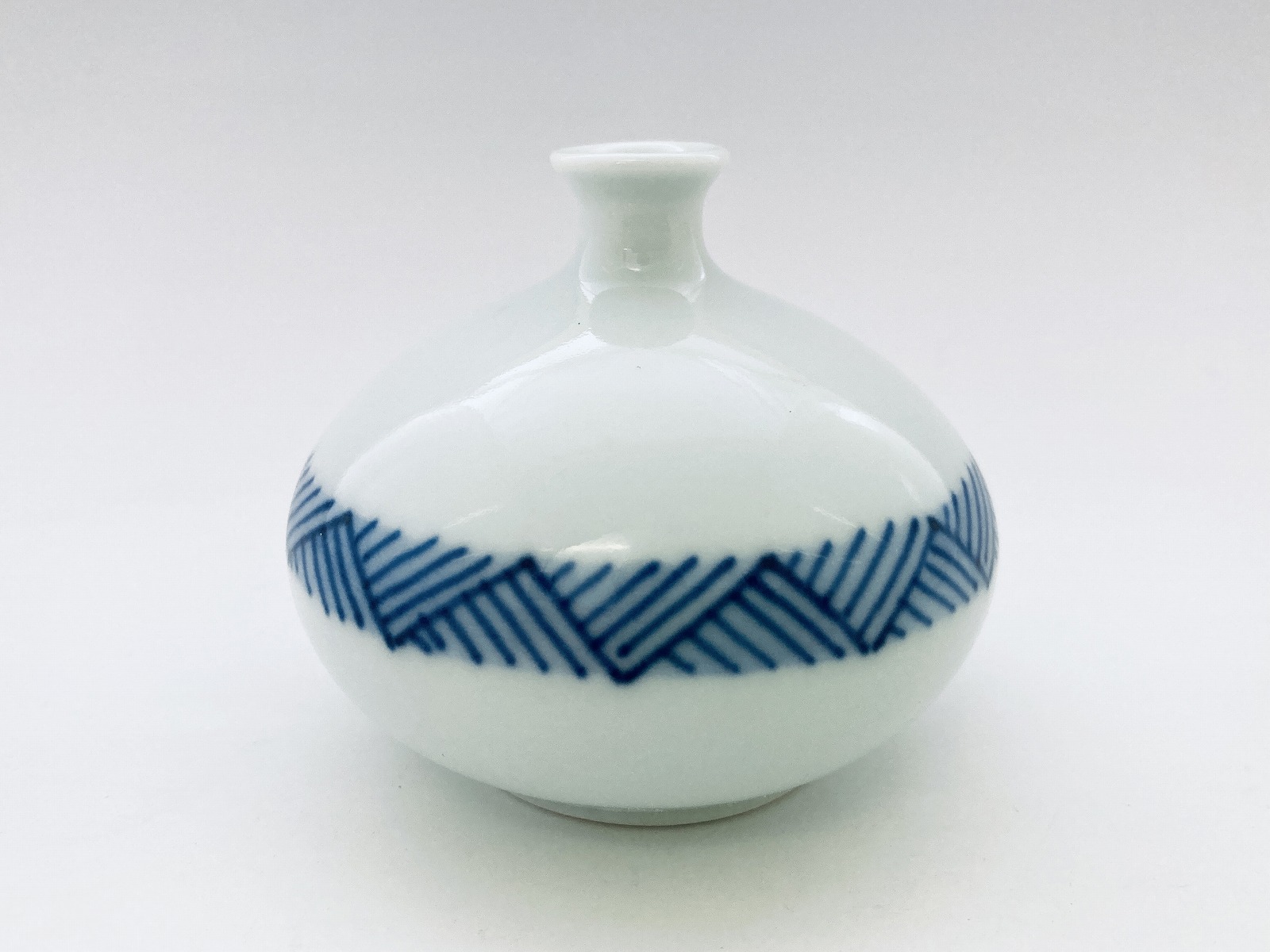 帯文オニオン一輪挿し しん窯青花