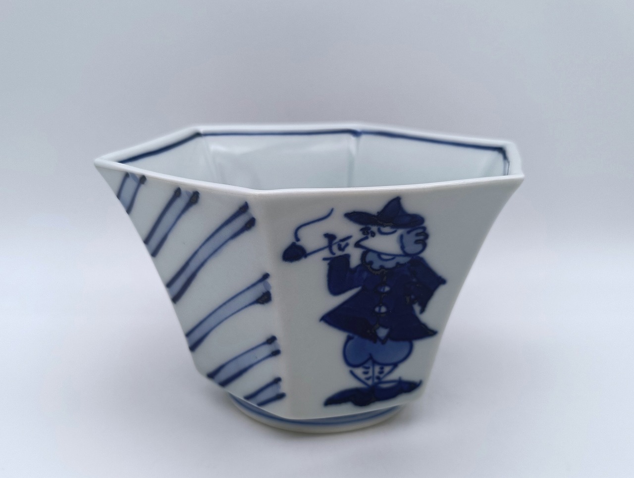 三人異人 六角小鉢　しん窯青花　限定商品
